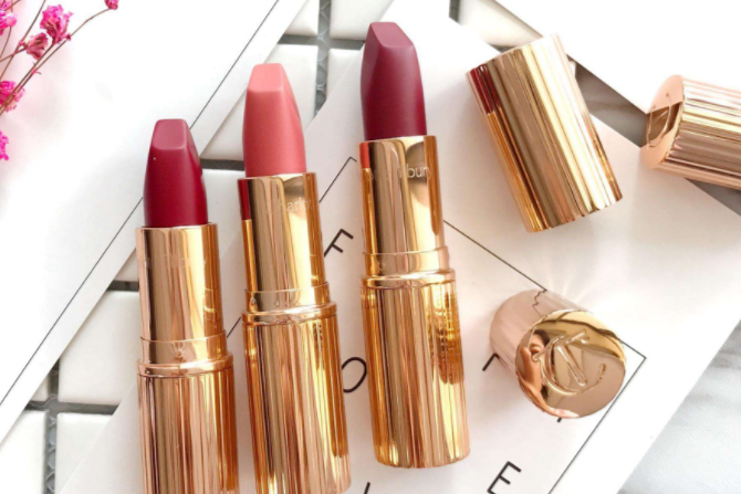 ct口红试色推荐?ct豆沙色口红是哑光的吗? ct口红试色推荐?ct豆沙色口红是哑光的吗?