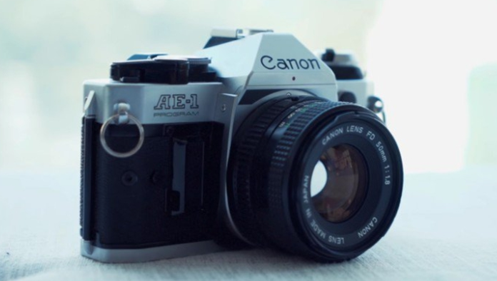 佳能胶片相机推荐?佳能AE-1胶片相机怎么安装胶卷? 佳能胶片相机推荐?佳能AE-1胶片相机怎么安装胶卷?