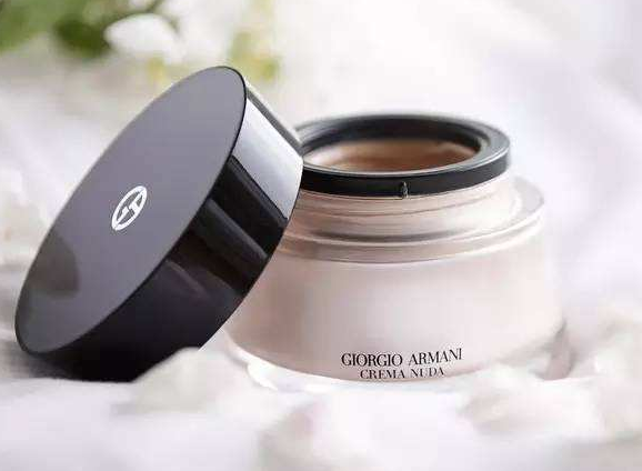 阿玛尼素颜霜使用心得?修颜效果好不好? 阿玛尼素颜霜使用心得?修颜效果好不好?