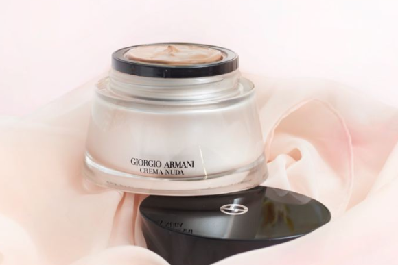 阿玛尼素颜霜使用心得?修颜效果好不好? 阿玛尼素颜霜使用心得?修颜效果好不好?