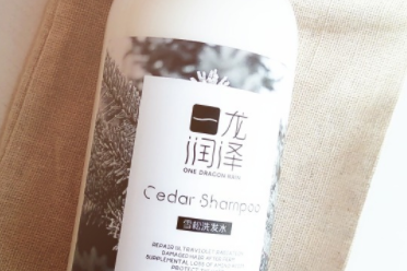 头发油用什么洗发水？龙润泽洗发水怎么样？