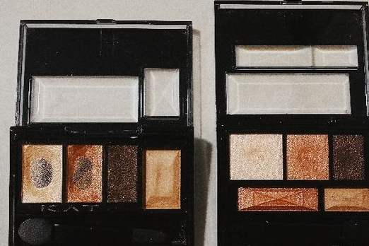 kate眼影新旧哪个好用? kate眼影新旧哪个好用?