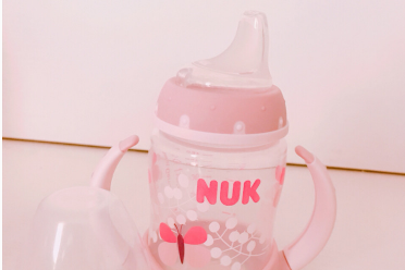 婴儿水杯哪个好?推荐几款婴儿杯? 婴儿水杯哪个好?推荐几款婴儿杯?