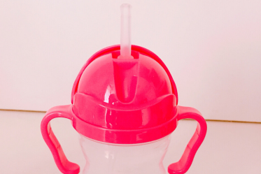 婴儿水杯哪个好?推荐几款婴儿杯? 婴儿水杯哪个好?推荐几款婴儿杯?