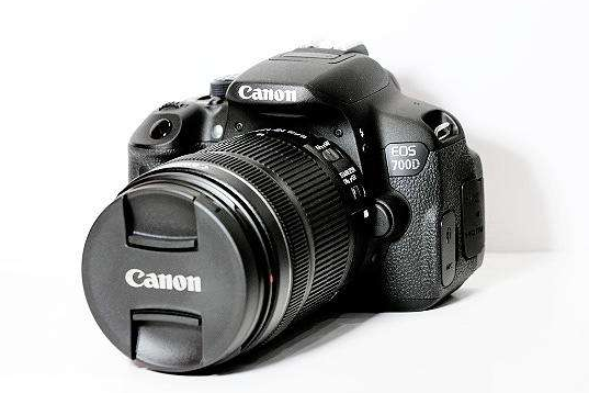 佳能700d单反相机可以配什么镜头?推荐一下? 佳能700d单反相机可以配什么镜头?推荐一下?