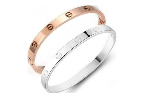 卡地亚手镯材质?哪个款式好看? 卡地亚手镯材质?哪个款式好看?