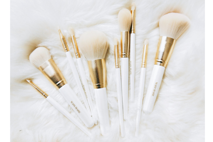 三月兔化妆刷好用吗?三月兔化妆刷怎么画出复古妆容? 三月兔化妆刷好用吗?三月兔化妆刷怎么画出复古妆容?