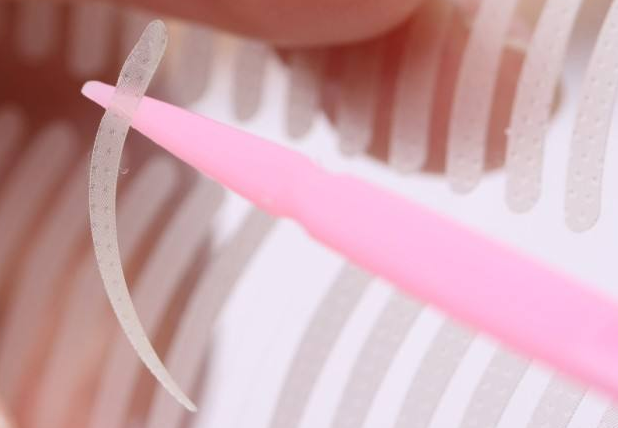 适合肿眼泡的双眼皮贴?推荐一下? 适合肿眼泡的双眼皮贴?推荐一下?