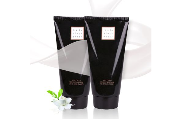 雅芳小黑裙多少钱一瓶?雅芳小黑裙润肤乳香味好闻吗? 雅芳小黑裙多少钱一瓶?雅芳小黑裙润肤乳香味好闻吗?