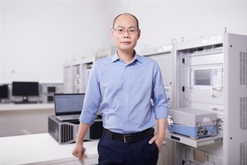 颜克胜升任小米集团副总裁，小米上市后首次任命高管