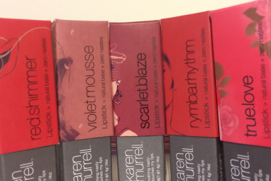 Karen Murrell口红纯天然植物成分？使用感如何？