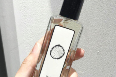 LEN伦恩香水推荐？留香时间长吗？