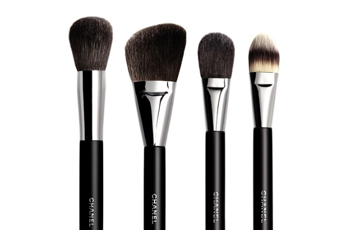 Chanel香奈儿蜜粉刷好用吗？Chanel香奈儿蜜粉刷使用方法？