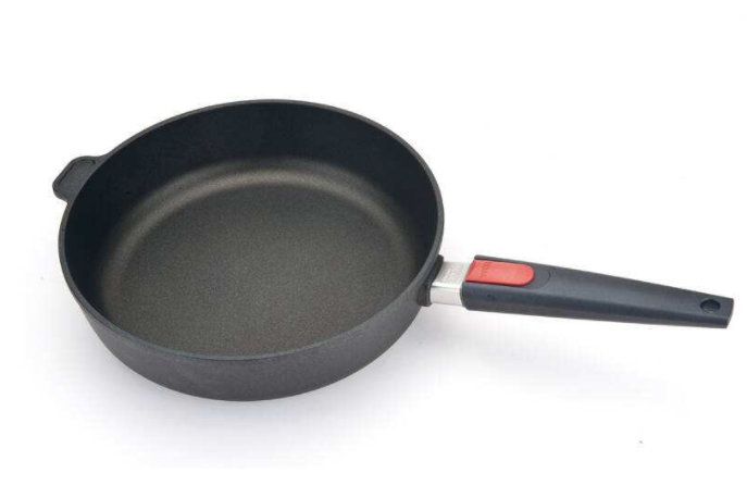 woll平底锅可以炒菜吗?容易粘锅吗? woll平底锅可以炒菜吗?容易粘锅吗?