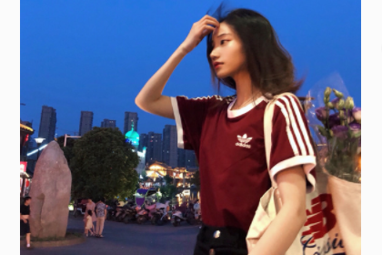 阿迪达斯短袖女款推荐? 阿迪达斯短袖女款推荐?