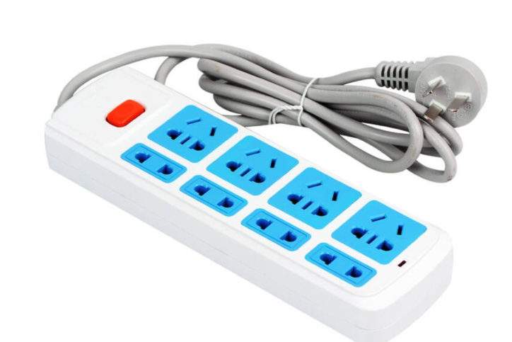 飞雕和公牛插座哪个好？谁能介绍一下？