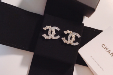 chanel耳环经典款推荐? chanel耳环经典款推荐?