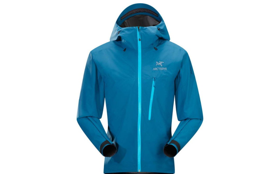 始祖鸟冲锋衣透气性如何?防水效果好吗? 始祖鸟冲锋衣透气性如何?防水效果好吗?