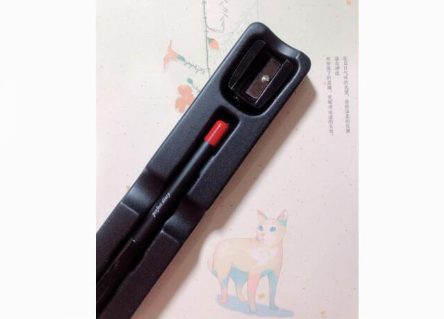 perfect diary完美日记幻彩柔雾化妆唇笔好吗?完美日记怎么用? perfect diary完美日记幻彩柔雾化妆唇笔好吗?完美日记怎么用?