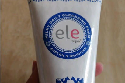 泰国ele洗面奶性价比高吗?使用起来温和吗? 泰国ele洗面奶性价比高吗?使用起来温和吗?