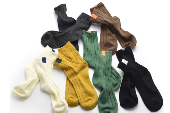 女袜什么牌子的漂亮?谁能介绍几家店? 女袜什么牌子的漂亮?谁能介绍几家店?