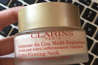 娇韵诗颈纹霜使用效果如何?可以淡化颈纹吗? 娇韵诗颈纹霜使用效果如何?可以淡化颈纹吗?