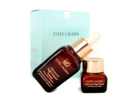 雅诗兰黛小棕瓶精华怎么用?哪个版本的好用? 雅诗兰黛小棕瓶精华怎么用?哪个版本的好用?