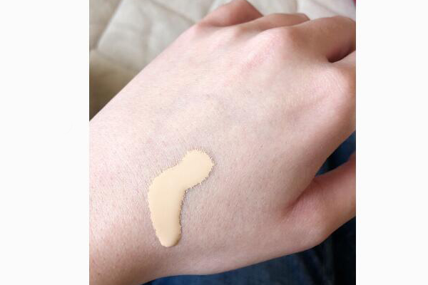 奥尔滨粉底液色号选择?奥尔滨花香精油粉底液怎么样? 奥尔滨粉底液色号选择?奥尔滨花香精油粉底液怎么样?