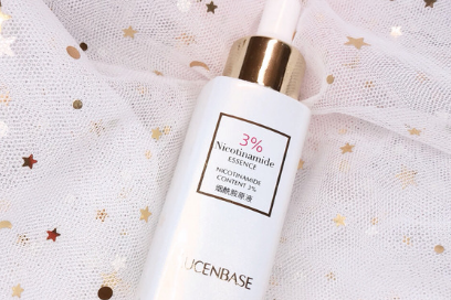 透真烟酰胺原液质地水润吗?使用感清爽吗? 透真烟酰胺原液质地水润吗?使用感清爽吗?