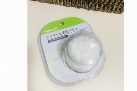 名创优品按摩颗粒洁面刷有用么?有什么优缺点? 名创优品按摩颗粒洁面刷有用么?有什么优缺点?