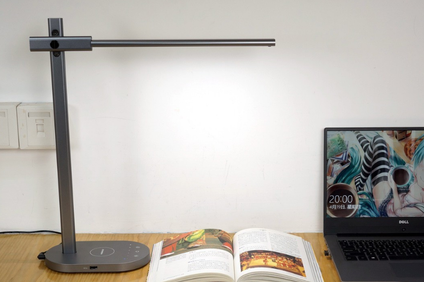 摩米士充电台灯是无线的吗?手机可以充电吗? 摩米士充电台灯是无线的吗?手机可以充电吗?