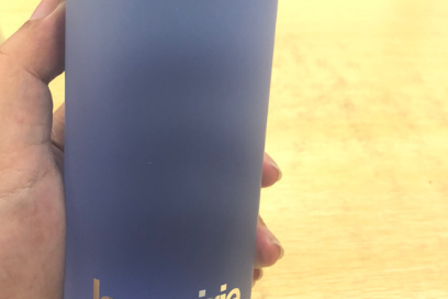 莱伯妮蓝水质地清爽吗?干皮使用够滋润吗? 莱伯妮蓝水质地清爽吗?干皮使用够滋润吗?