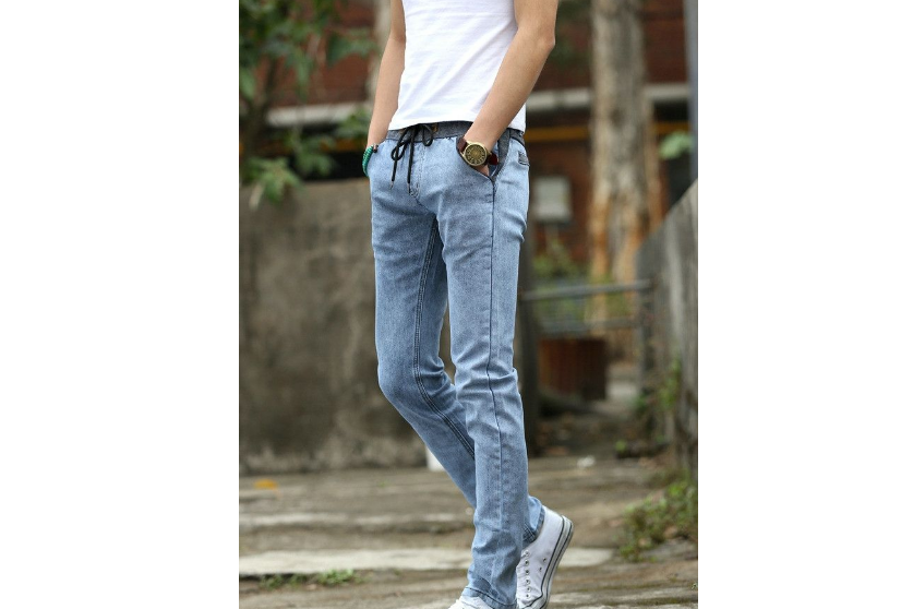 优衣库男士牛仔裤怎么样？该怎么搭配？