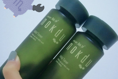 高丽雅娜绿豆美颜柔肤水吸收快吗?有油腻感吗? 高丽雅娜绿豆美颜柔肤水吸收快吗?有油腻感吗?