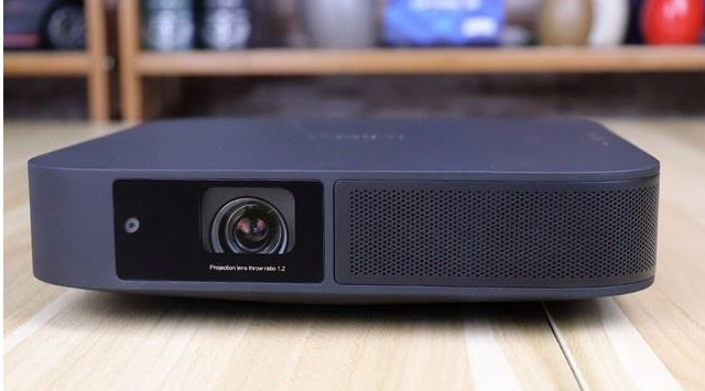 极米z6x微型投影机怎么样?性价比高吗? 极米z6x微型投影机怎么样?性价比高吗?