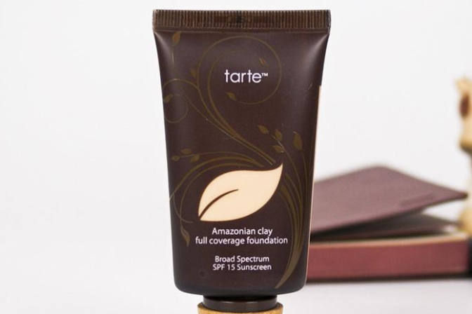 tarte粉底怎么涂?tarte粉底白管和黑管哪个好? tarte粉底怎么涂?tarte粉底白管和黑管哪个好?