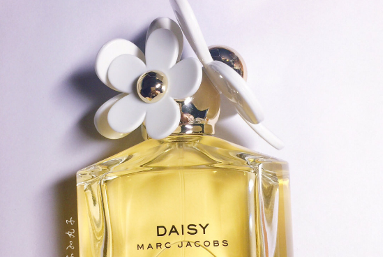 MARC JACOBS DAISY小雏菊香水香调如何?香味淡吗? MARC JACOBS DAISY小雏菊香水香调如何?香味淡吗?