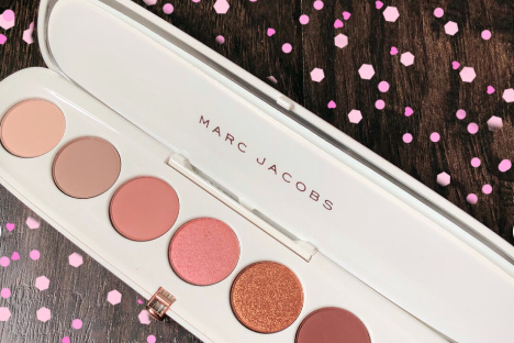 Marc Jacobs Fantascene眼影盘粉质软吗?有好的使用方法吗? Marc Jacobs Fantascene眼影盘粉质软吗?有好的使用方法吗?