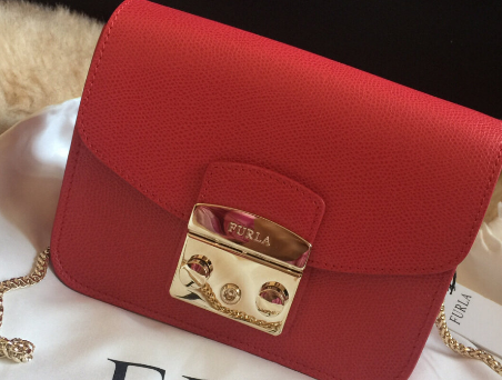 FURLA METROPOLIS链条单肩包性价比高吗？容量合适吗？