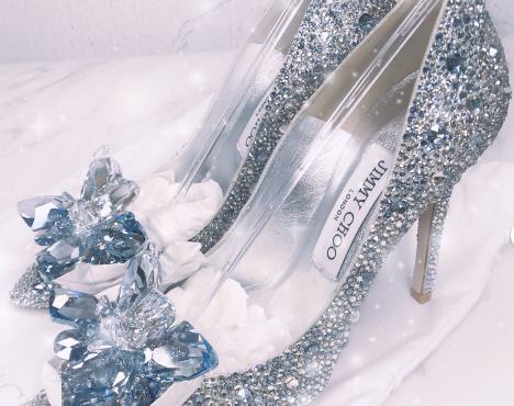 jimmy choo水晶鞋有几款颜色?鞋跟有不同厘米的吗? jimmy choo水晶鞋有几款颜色?鞋跟有不同厘米的吗?