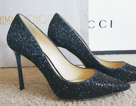 Jimmy Choo黑蓝渐变高跟鞋颜色好看?穿着舒适吗? Jimmy Choo黑蓝渐变高跟鞋颜色好看?穿着舒适吗?