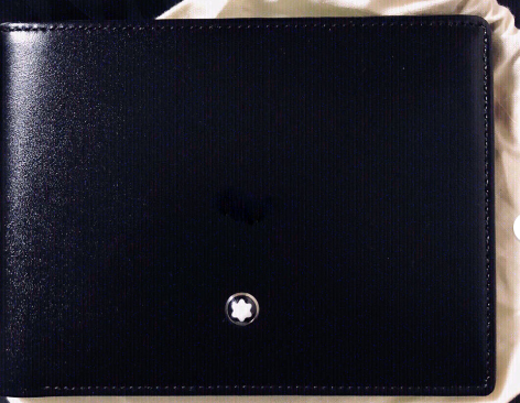 万宝龙男士钱包设计感如何?手感好吗? 万宝龙男士钱包设计感如何?手感好吗?