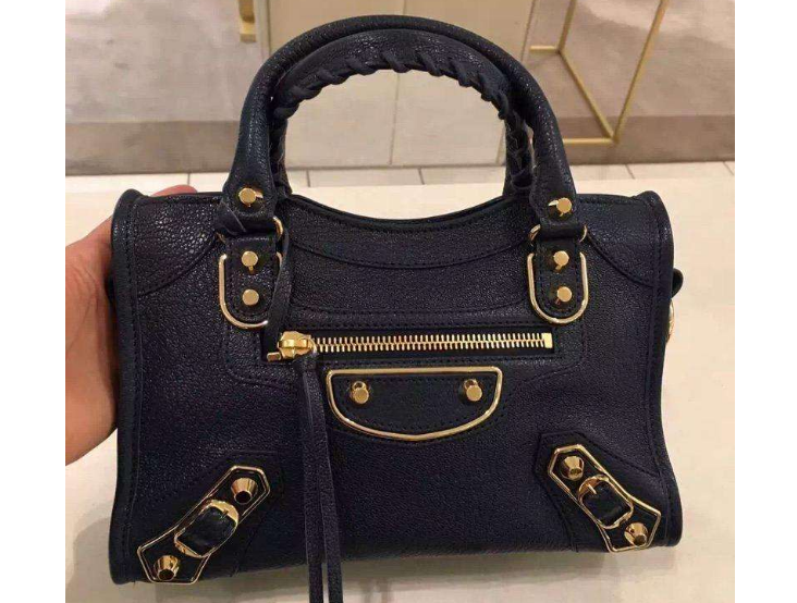 巴黎世家官网机车包？巴黎世家机车包尺寸？