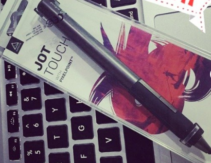 Adonit电容笔可以根据力度控制笔尖粗细？效果如何？