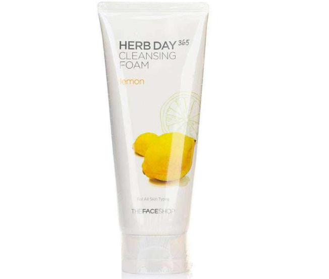 菲诗小铺洗面奶膏体什么样子？敏感肌可以用吗？