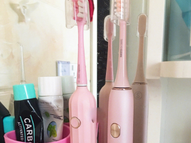 Usmile和素士电动牙刷对比一下?哪个好? Usmile和素士电动牙刷对比一下?哪个好?