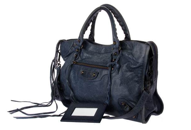 巴黎世家机车包系列?谁能介绍一下? 巴黎世家机车包系列?谁能介绍一下?