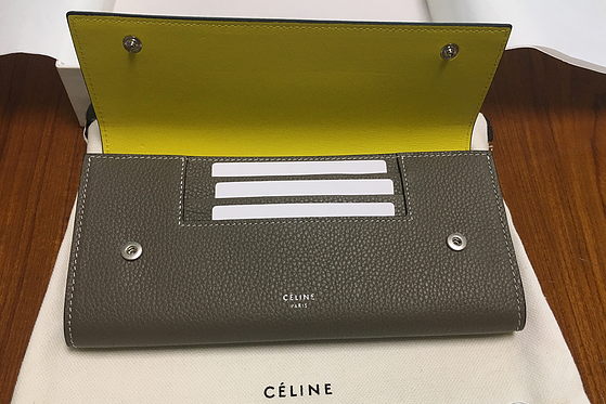 celine拼色钱包如何？谁能介绍一下？