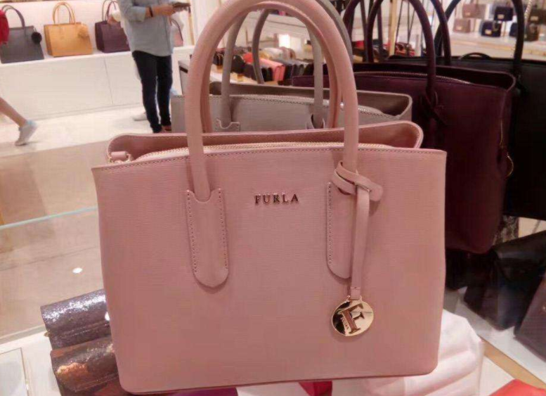 furla女包价格?哪个颜色好看? furla女包价格?哪个颜色好看?