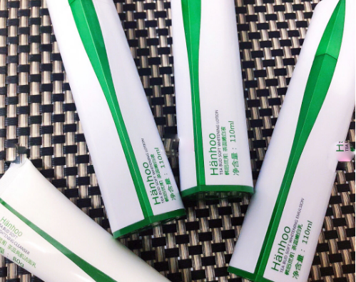 韩后茶蕊嫩白系列有哪些单品？使用感都怎么样？